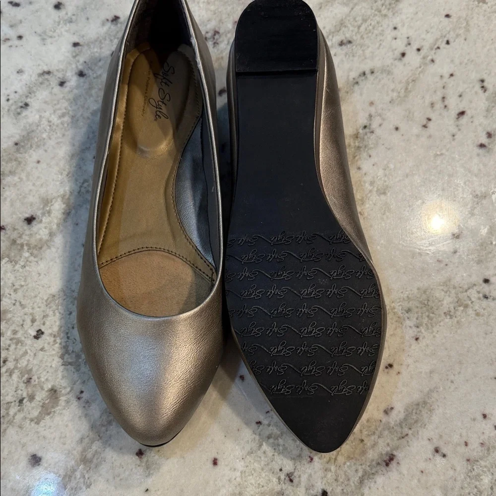 Hush Puppies Soft Style Gold Flats - NWOT